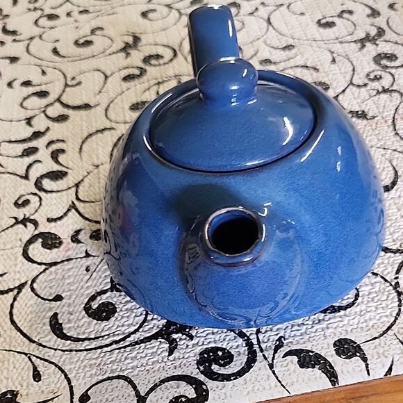 Pier 1 Stoneware Teapot and Cup Set - Picture 3 of 15